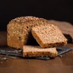 2024-01-19_BdM_dinkelkuerbiskernbrot_aufgehellt